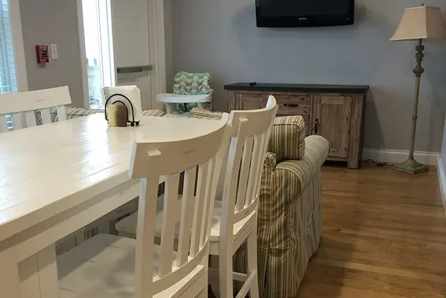 moran-family-day-room